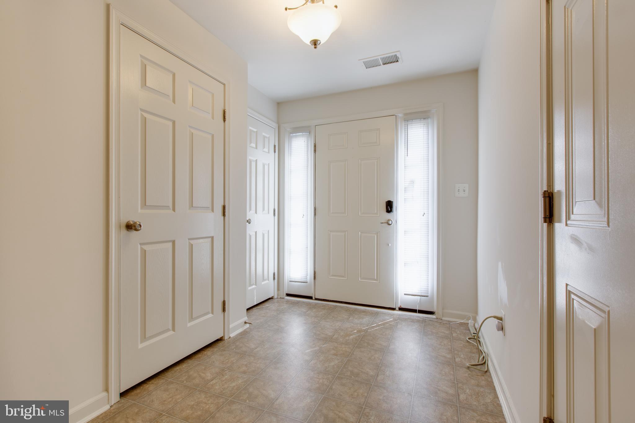 VILLAGE TOWNS - Residential Lease