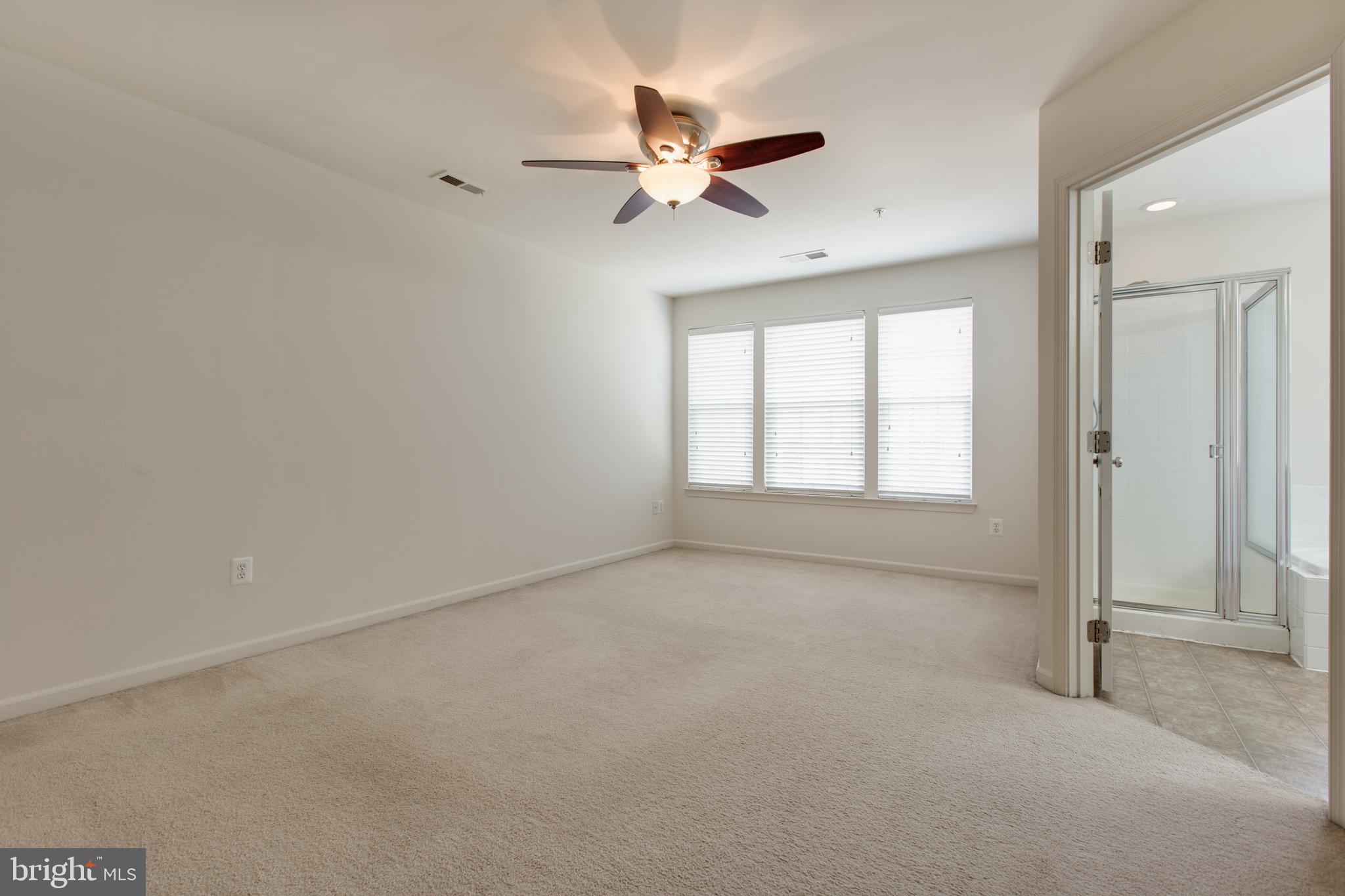 VILLAGE TOWNS - Residential Lease