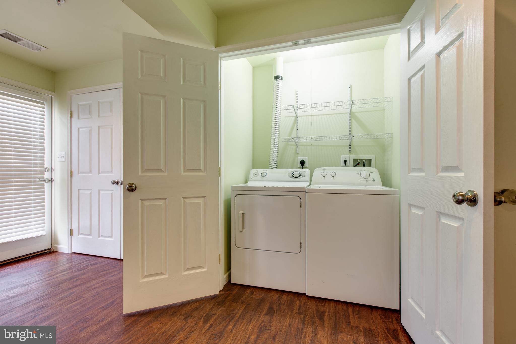 VILLAGE TOWNS - Residential Lease