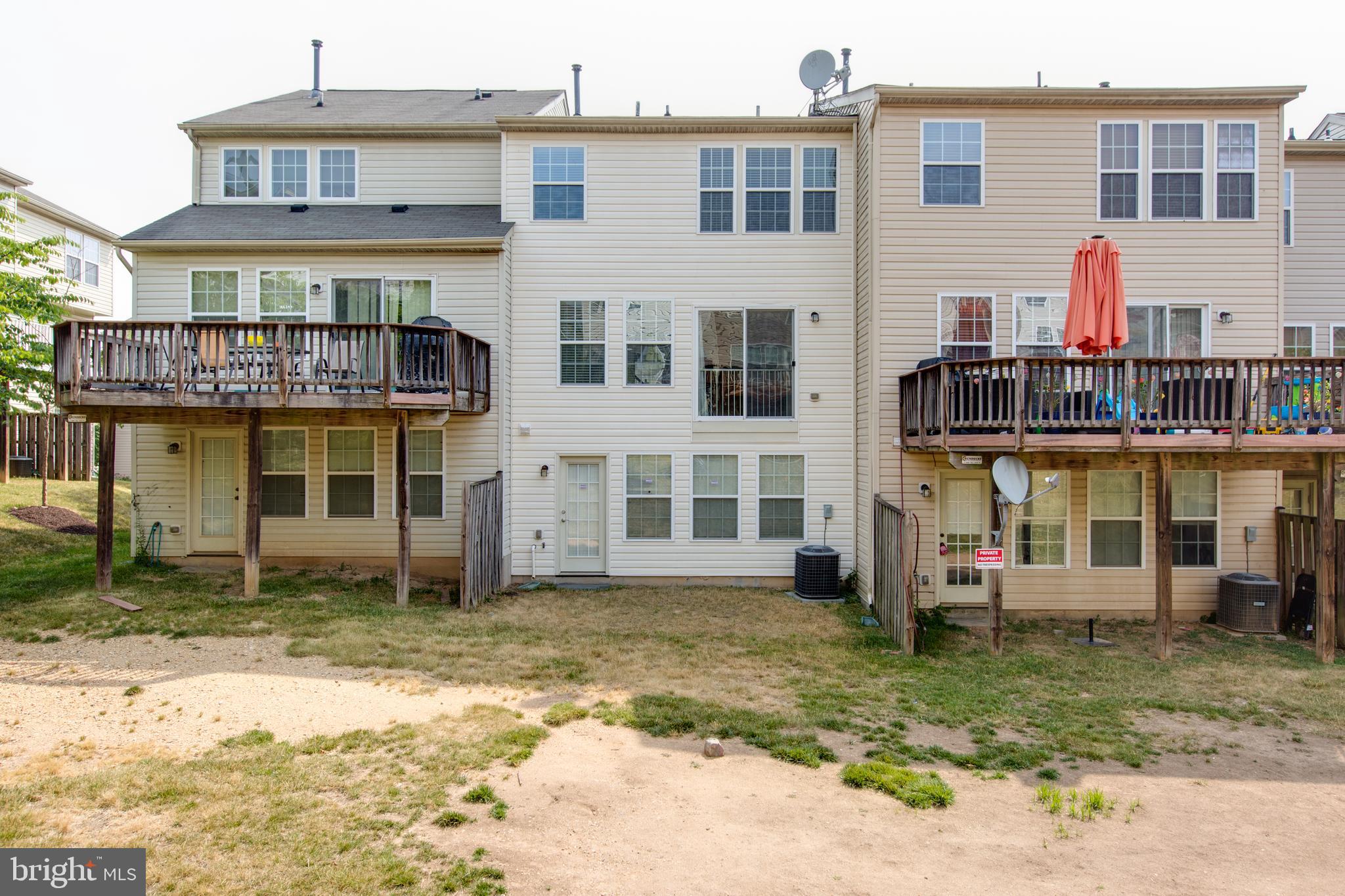 VILLAGE TOWNS - Residential Lease