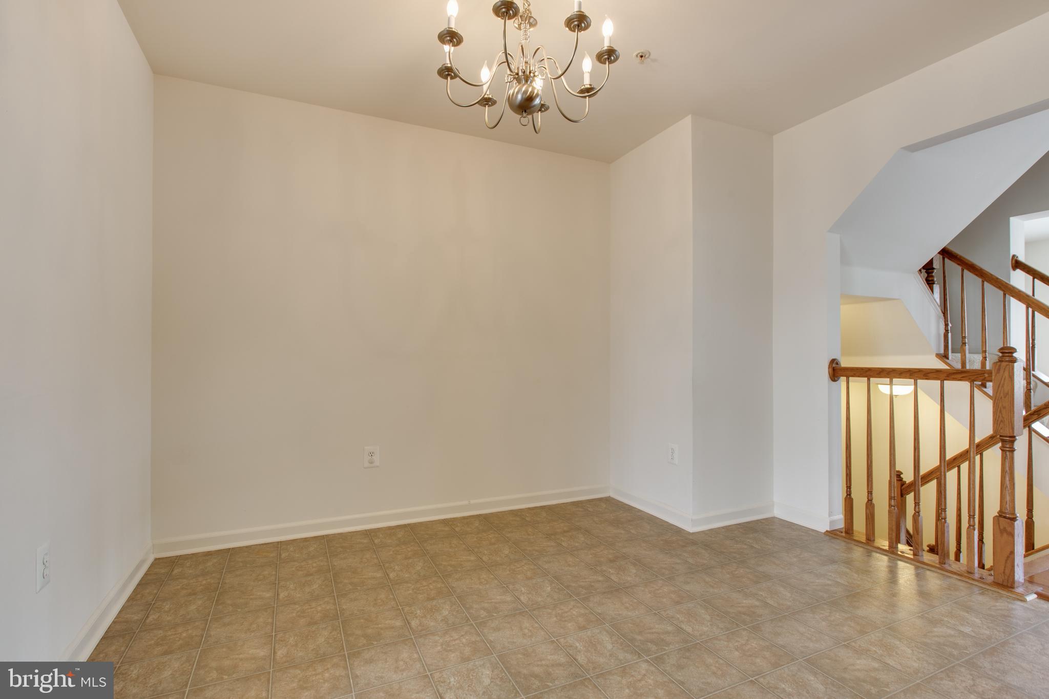 VILLAGE TOWNS - Residential Lease