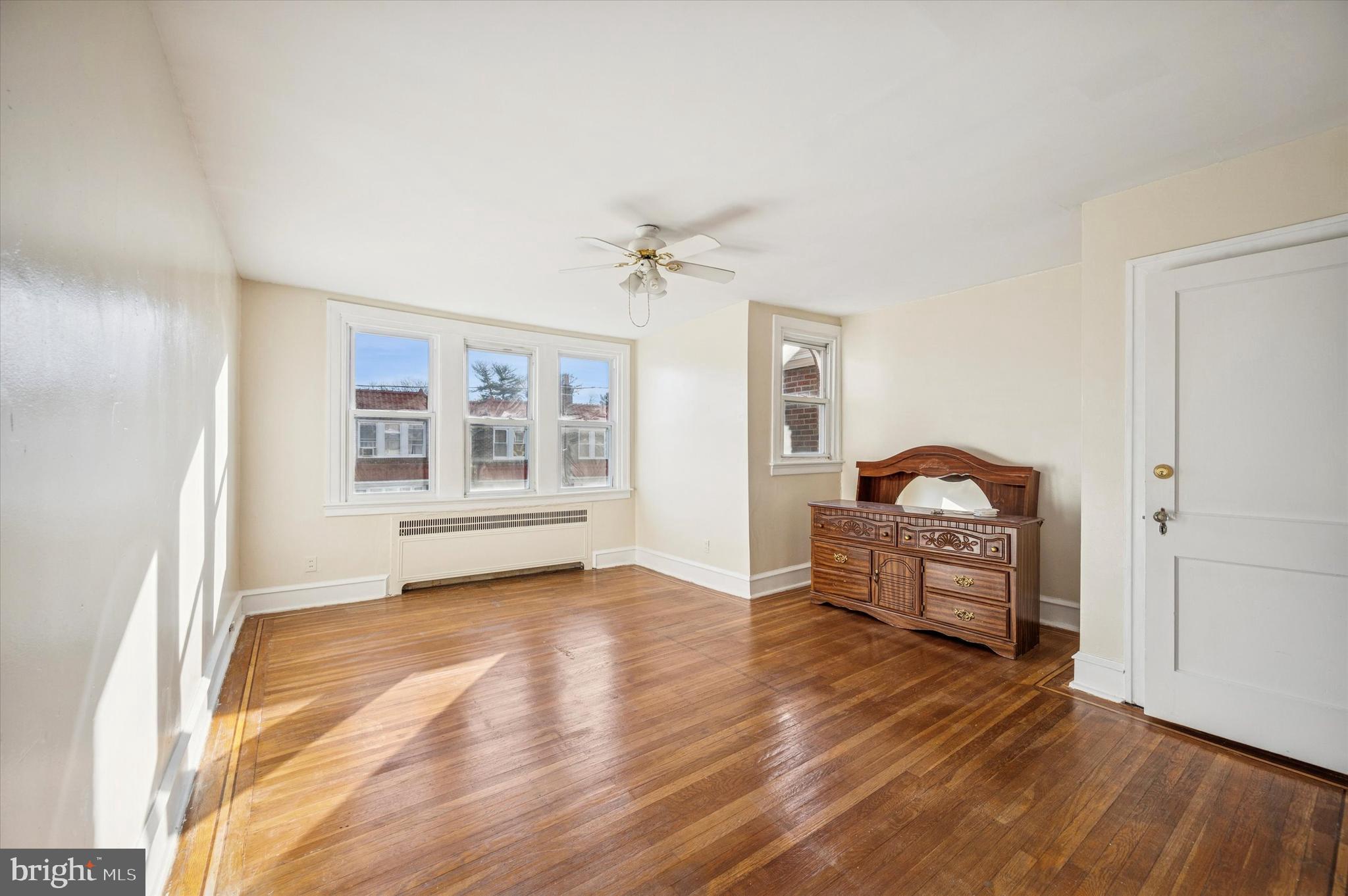 WEST OAK LANE - Residential