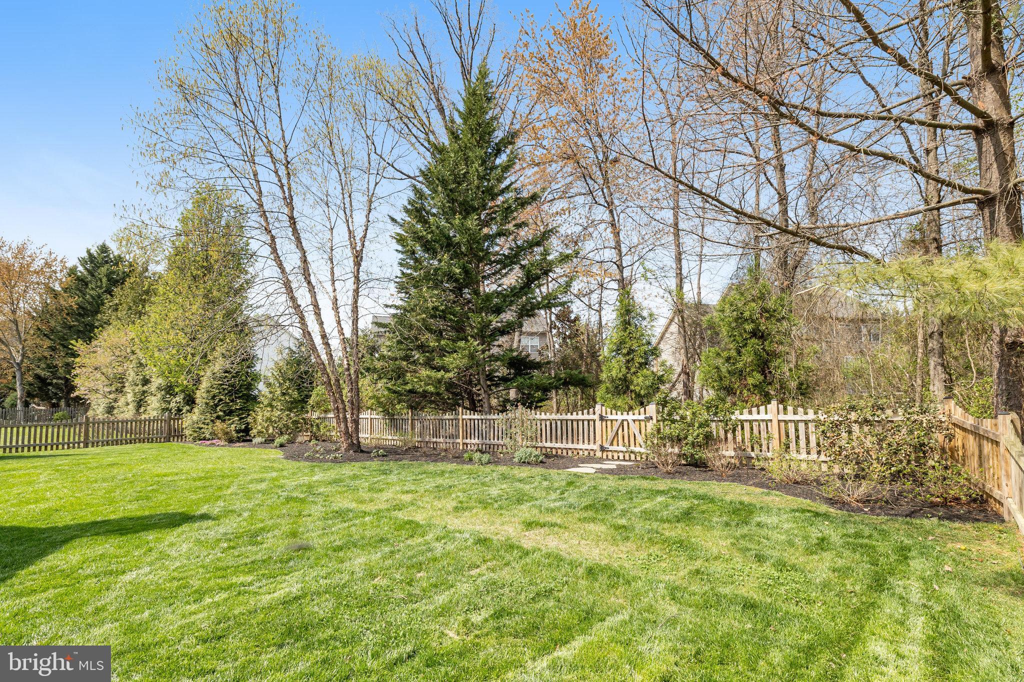 OLD DRANESVILLE HUNT CLUB - Residential