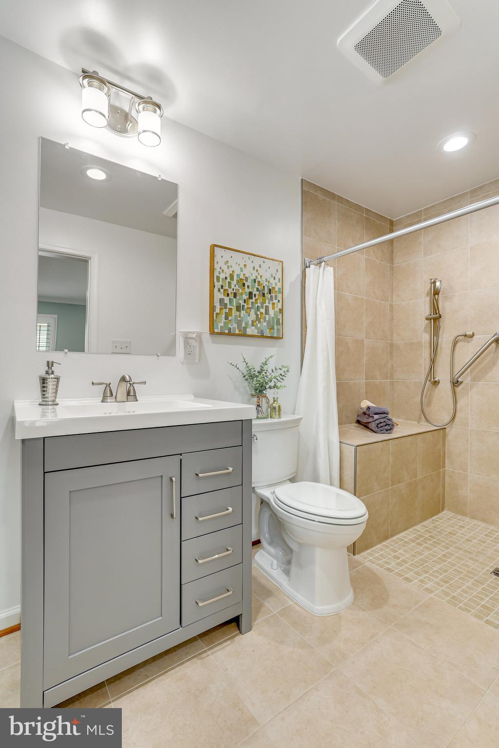 OLD DRANESVILLE HUNT CLUB - Residential