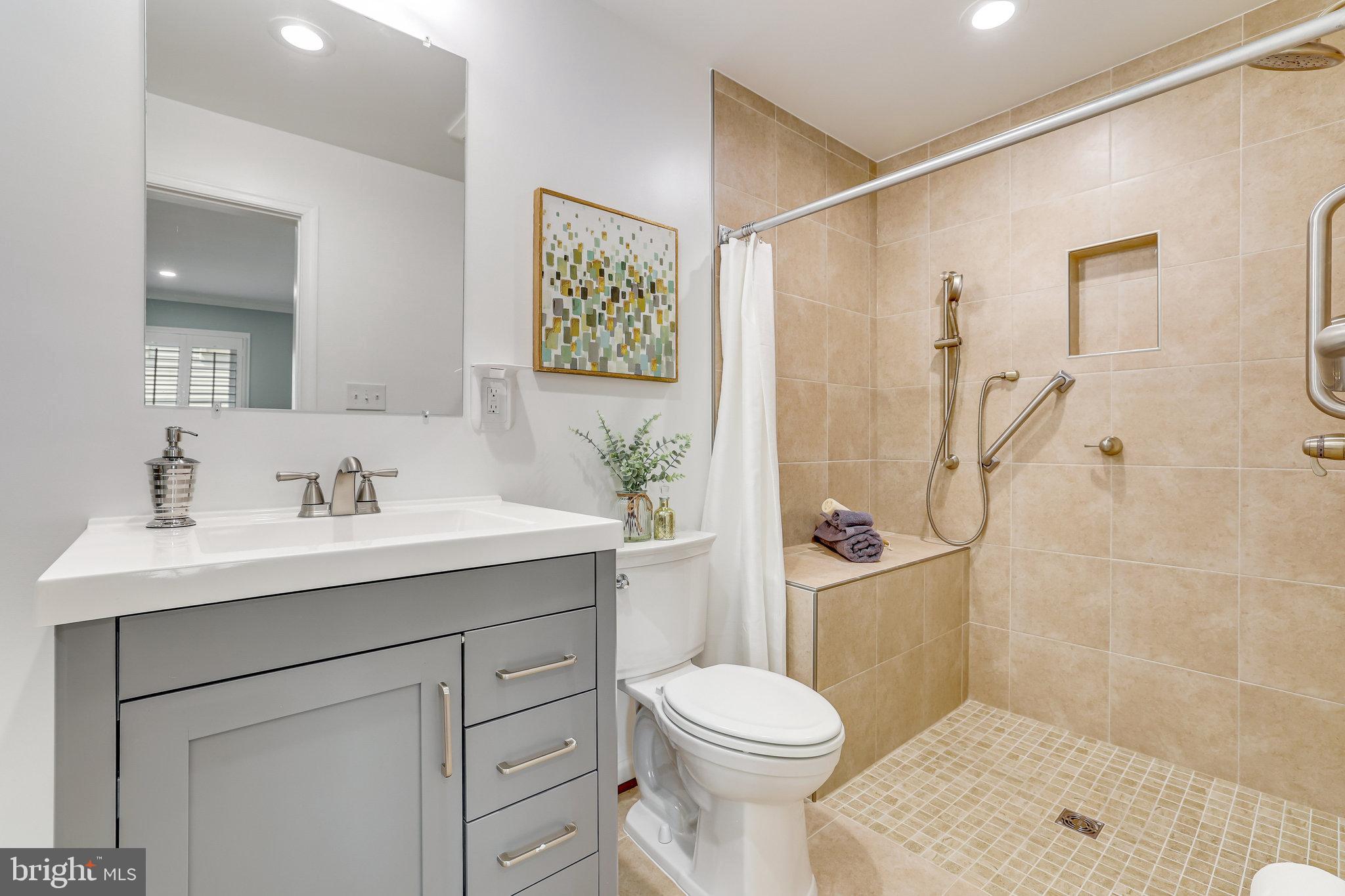 OLD DRANESVILLE HUNT CLUB - Residential