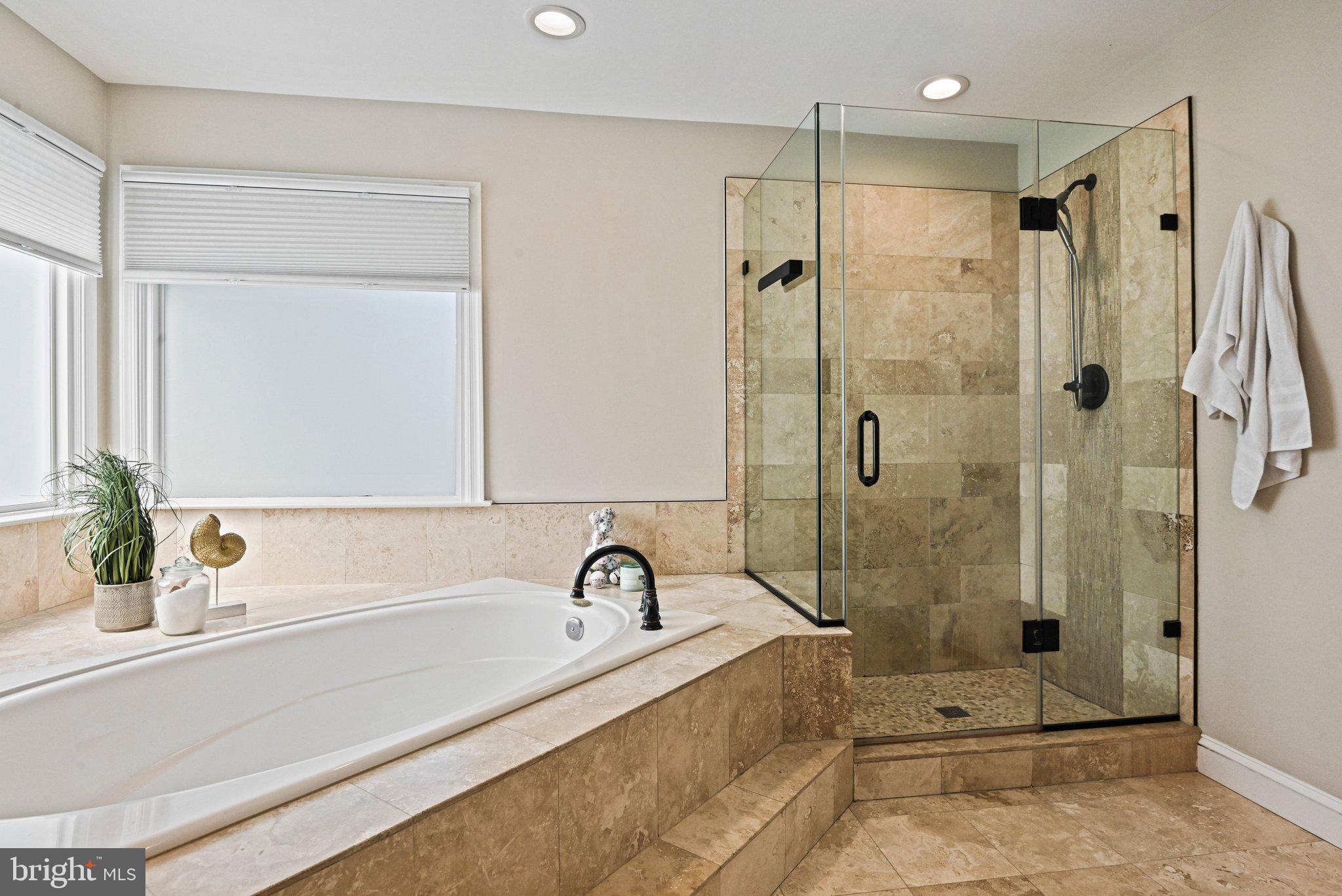 OLD DRANESVILLE HUNT CLUB - Residential