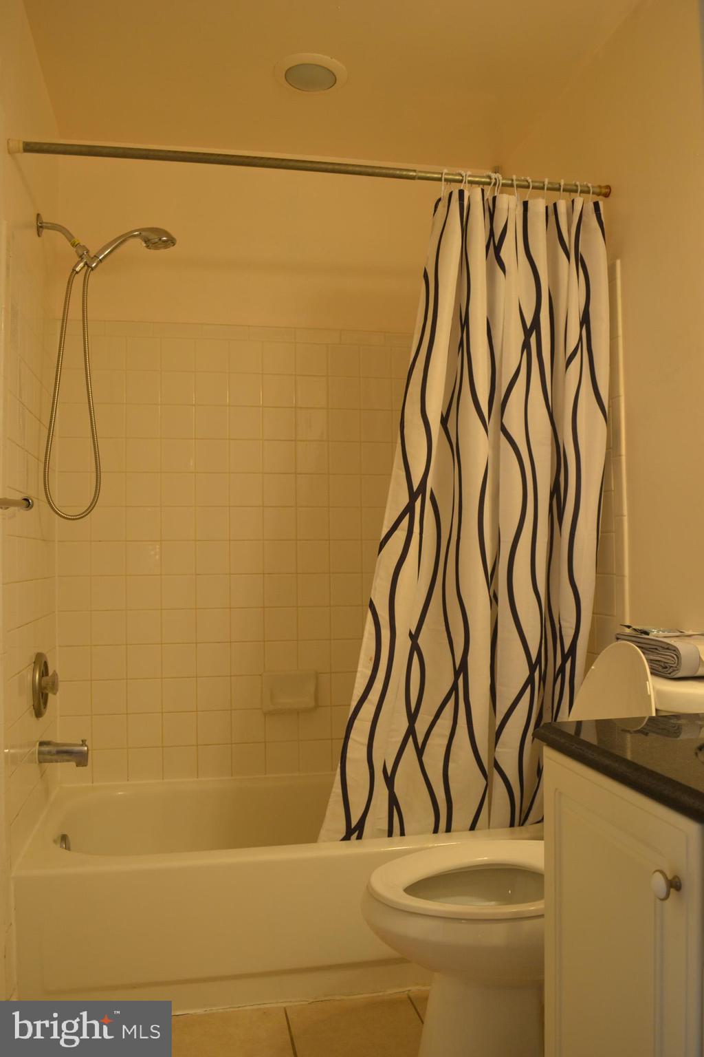 KINGSBROOK - Residential Lease