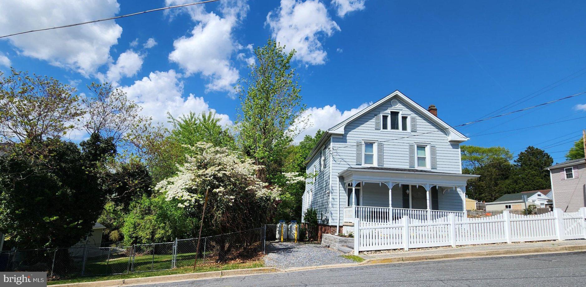 BRUNSWICK - Residential