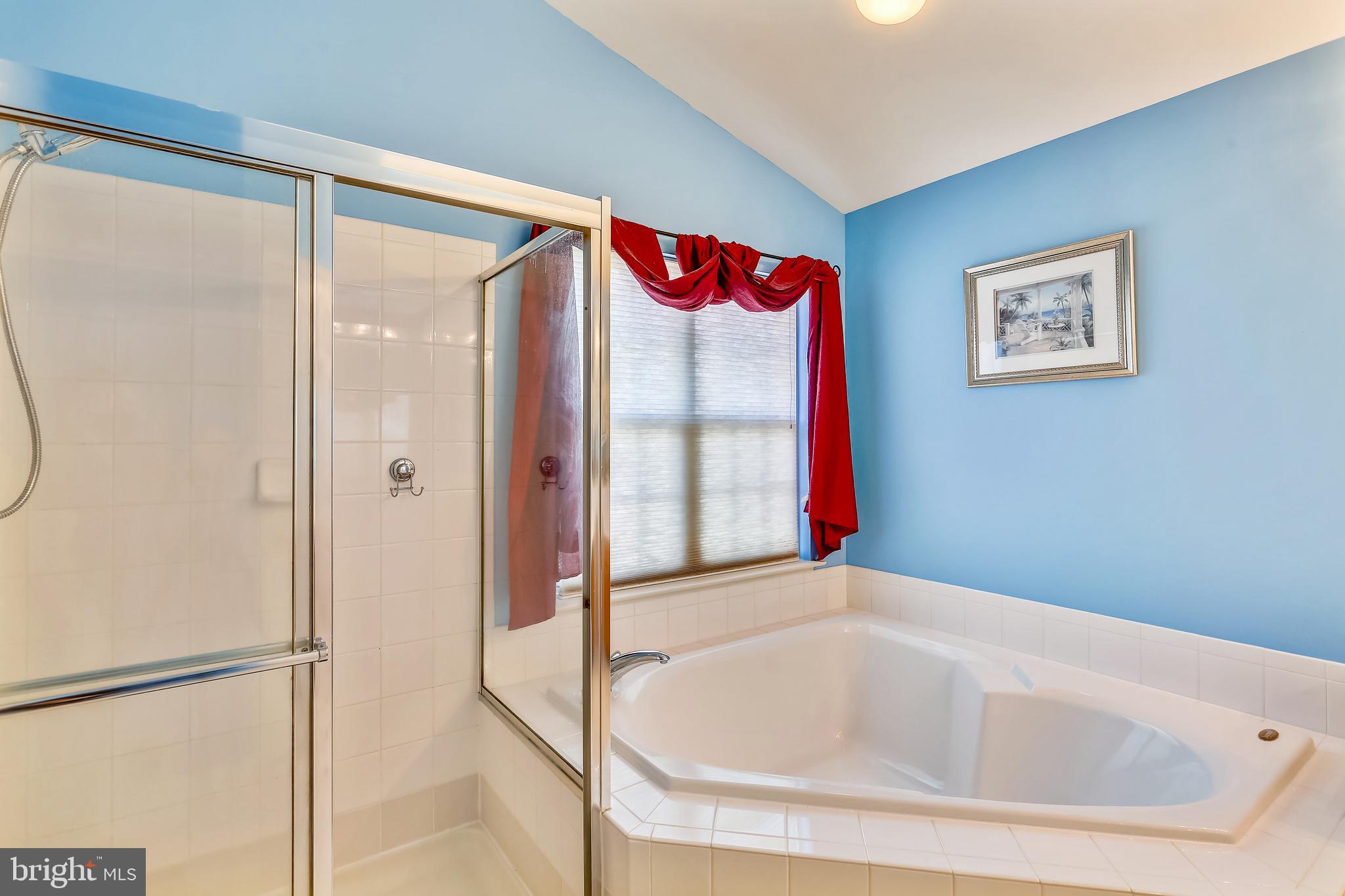 KINGS CROSSING - Residential