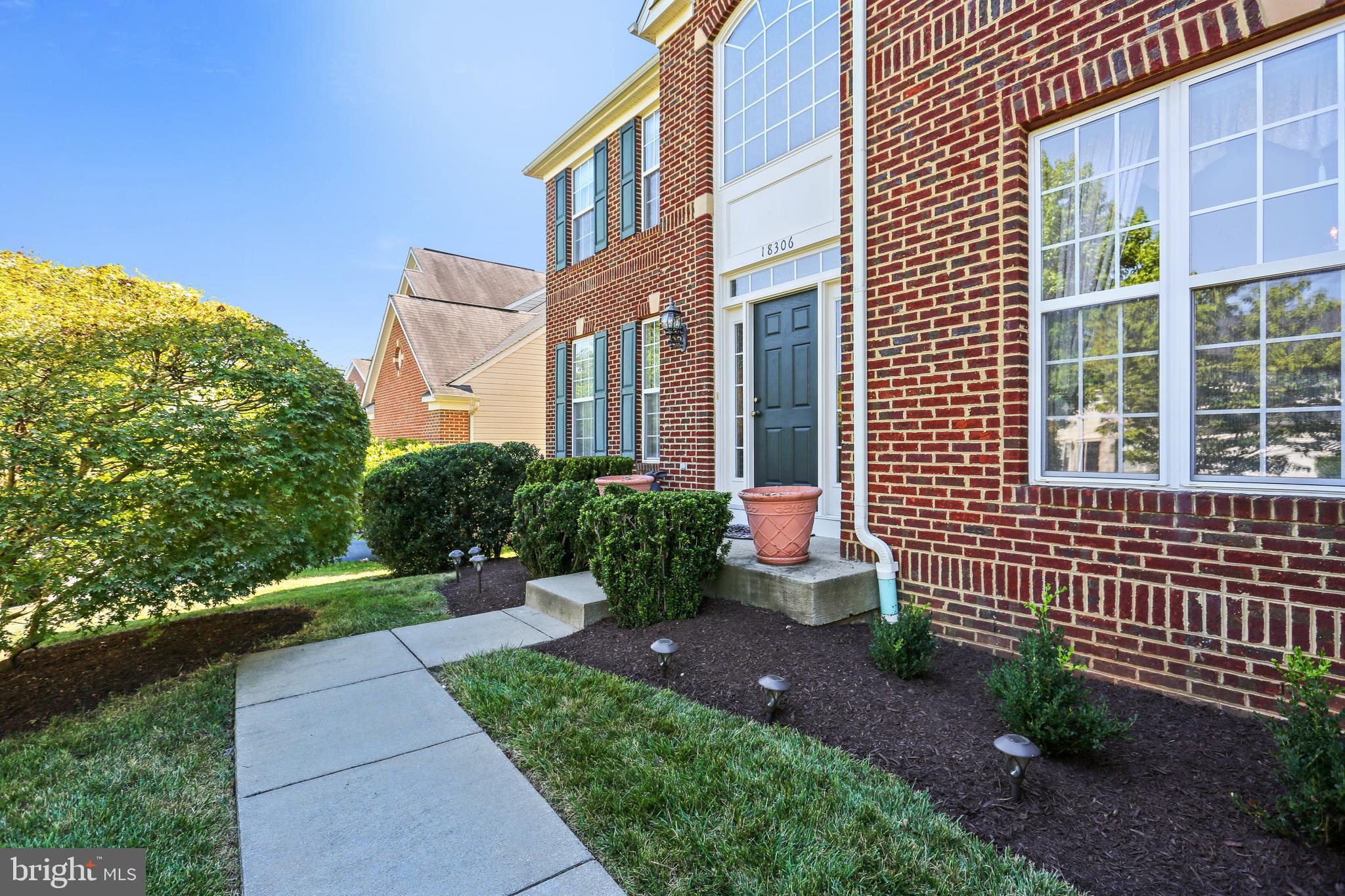 KINGS CROSSING - Residential