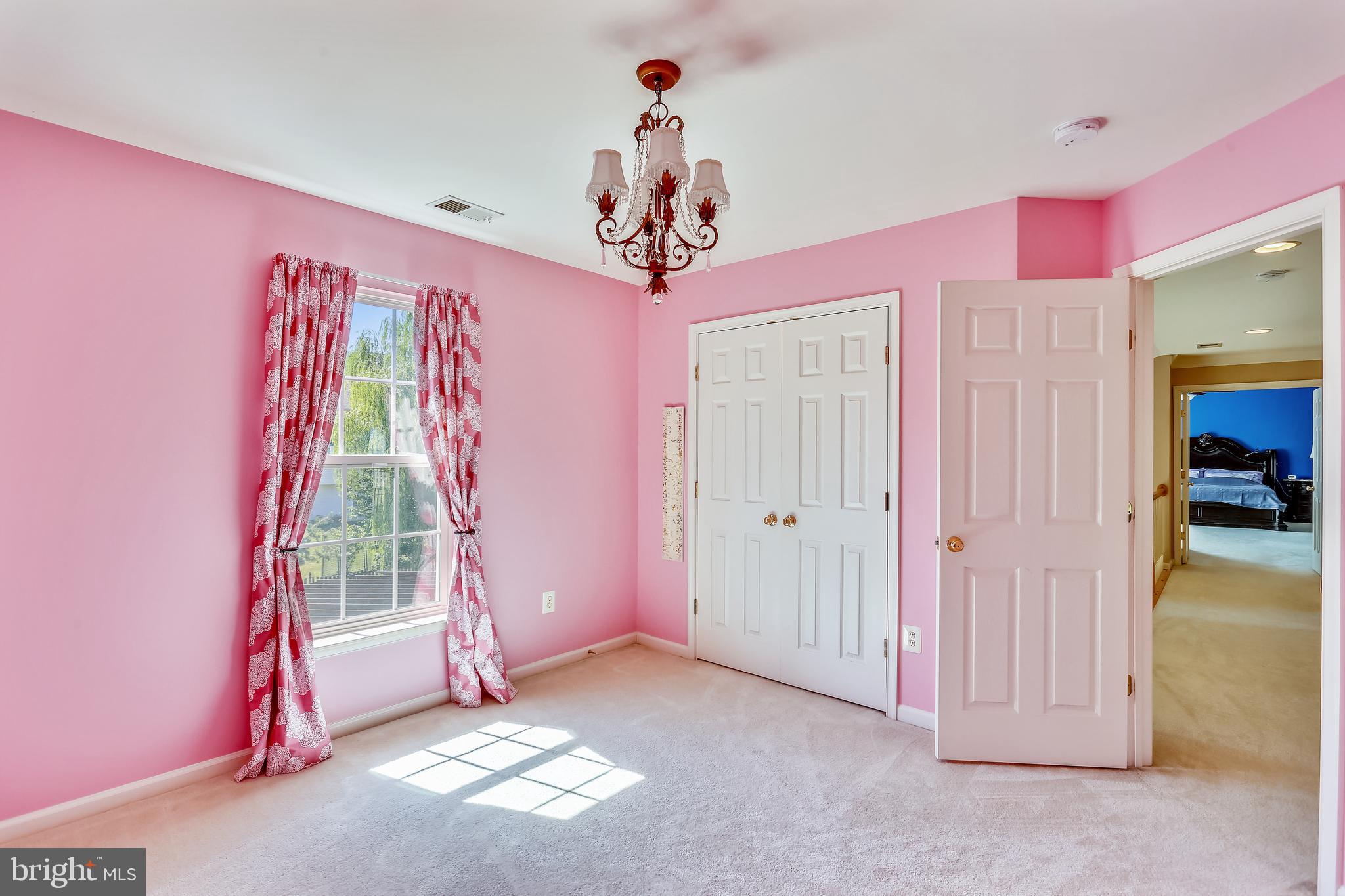 KINGS CROSSING - Residential