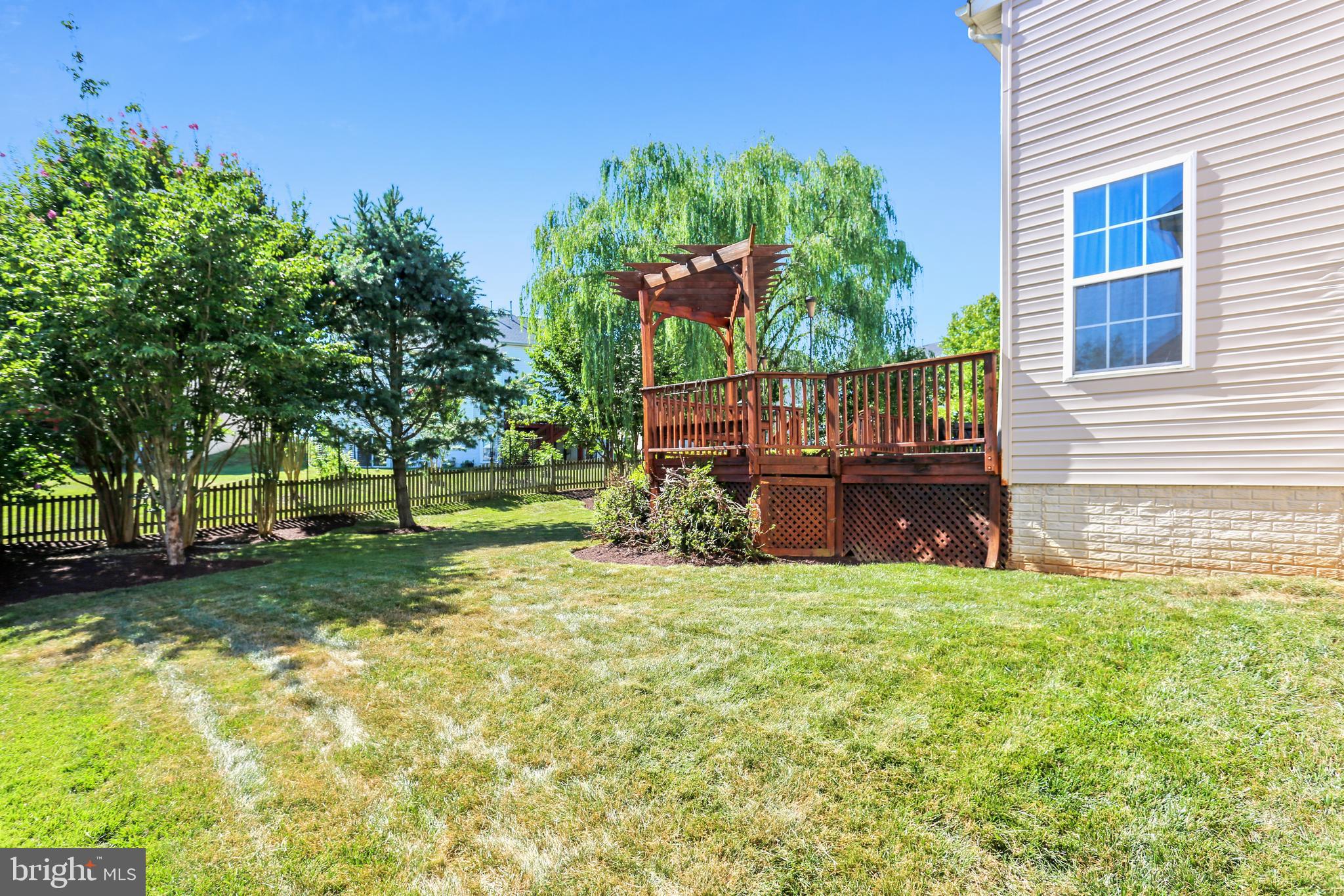 KINGS CROSSING - Residential