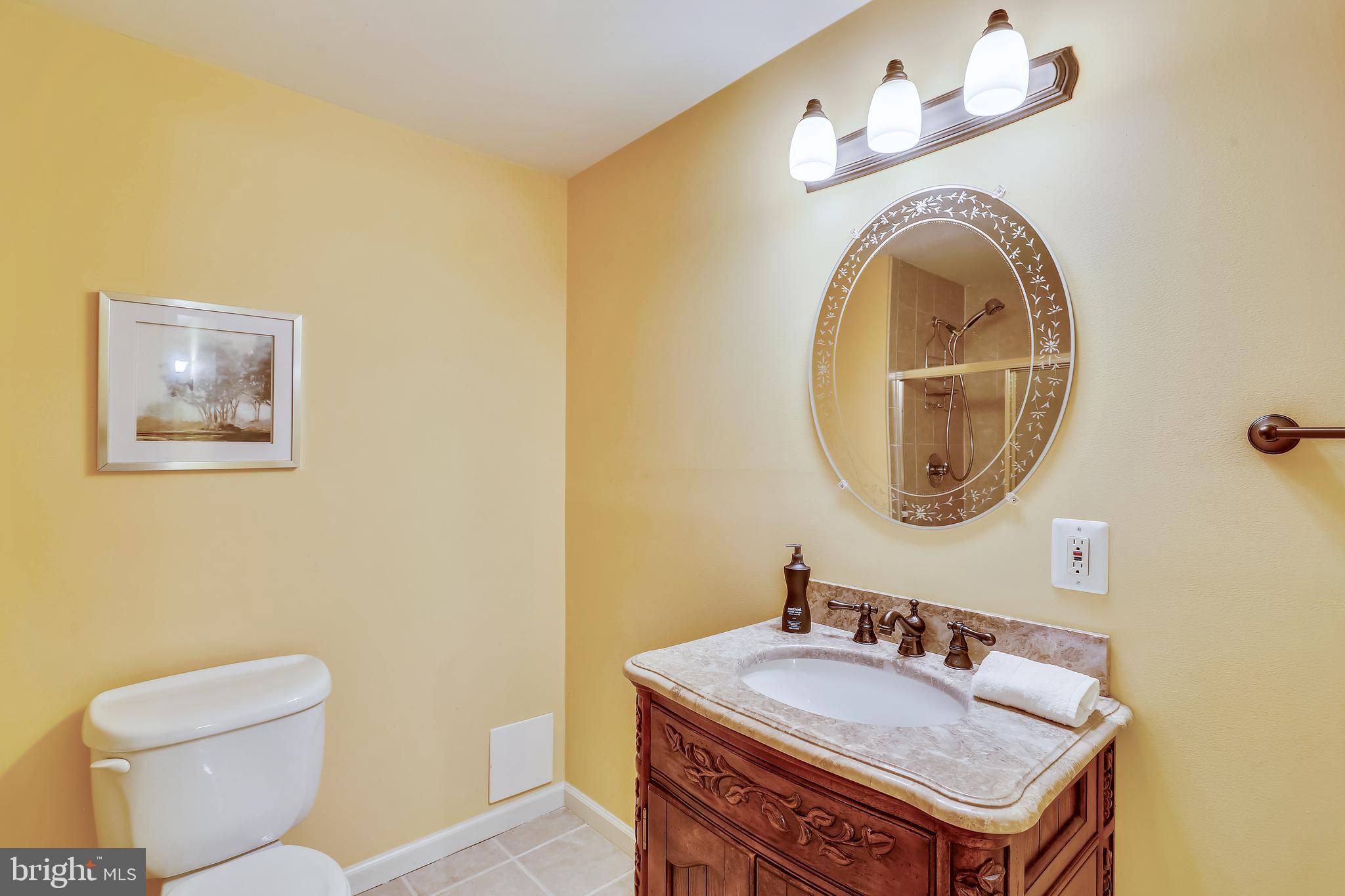 KINGS CROSSING - Residential