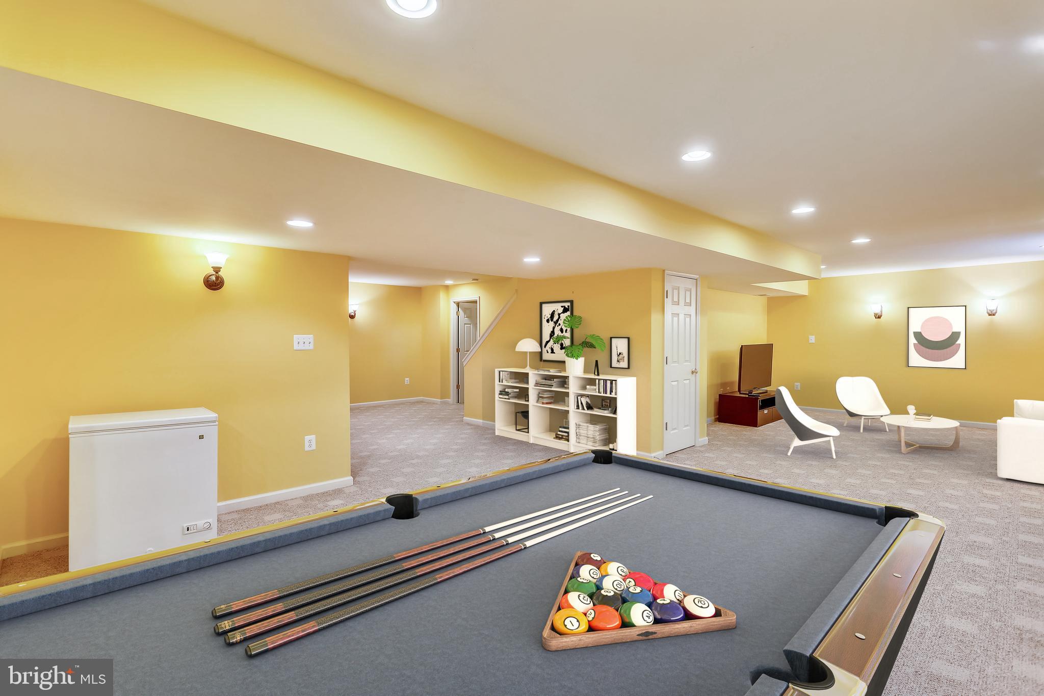 KINGS CROSSING - Residential