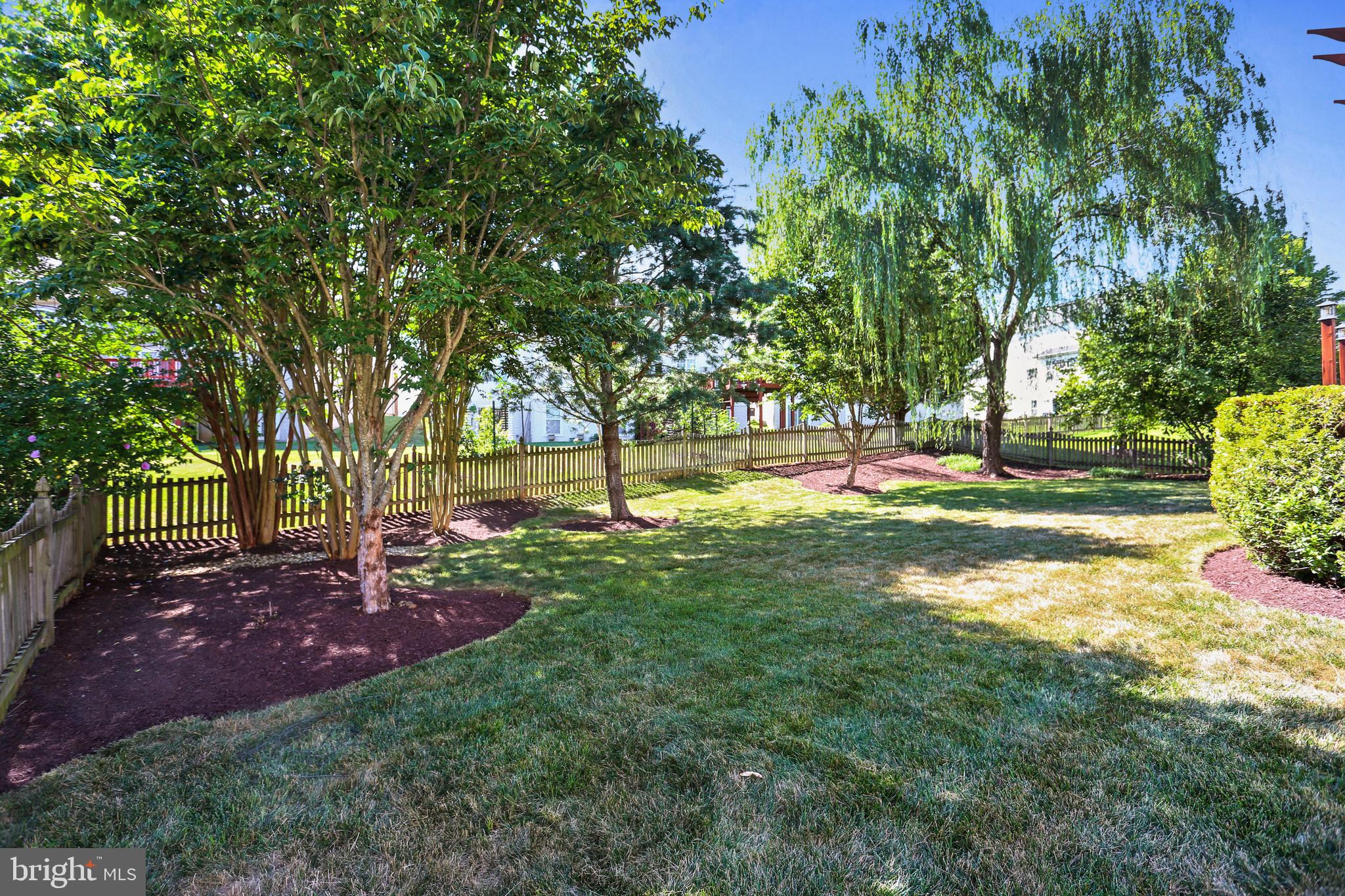 KINGS CROSSING - Residential