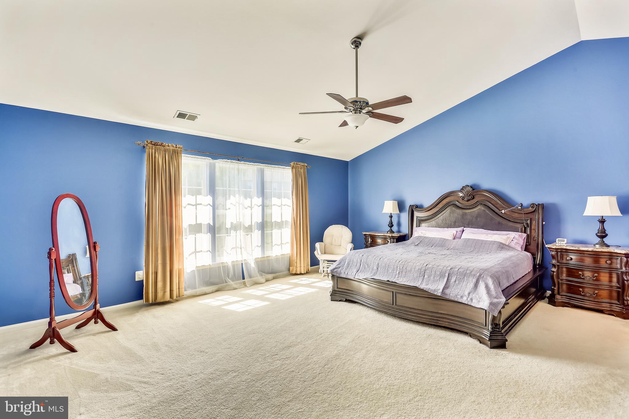 KINGS CROSSING - Residential