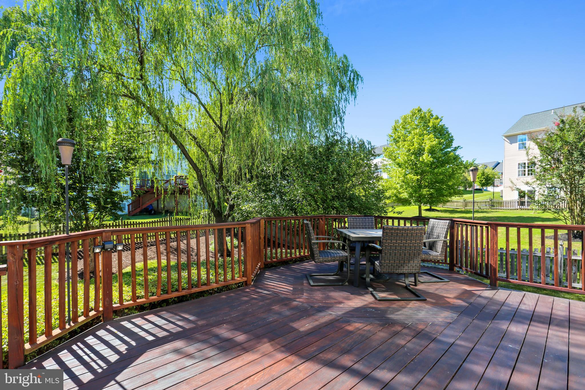 KINGS CROSSING - Residential