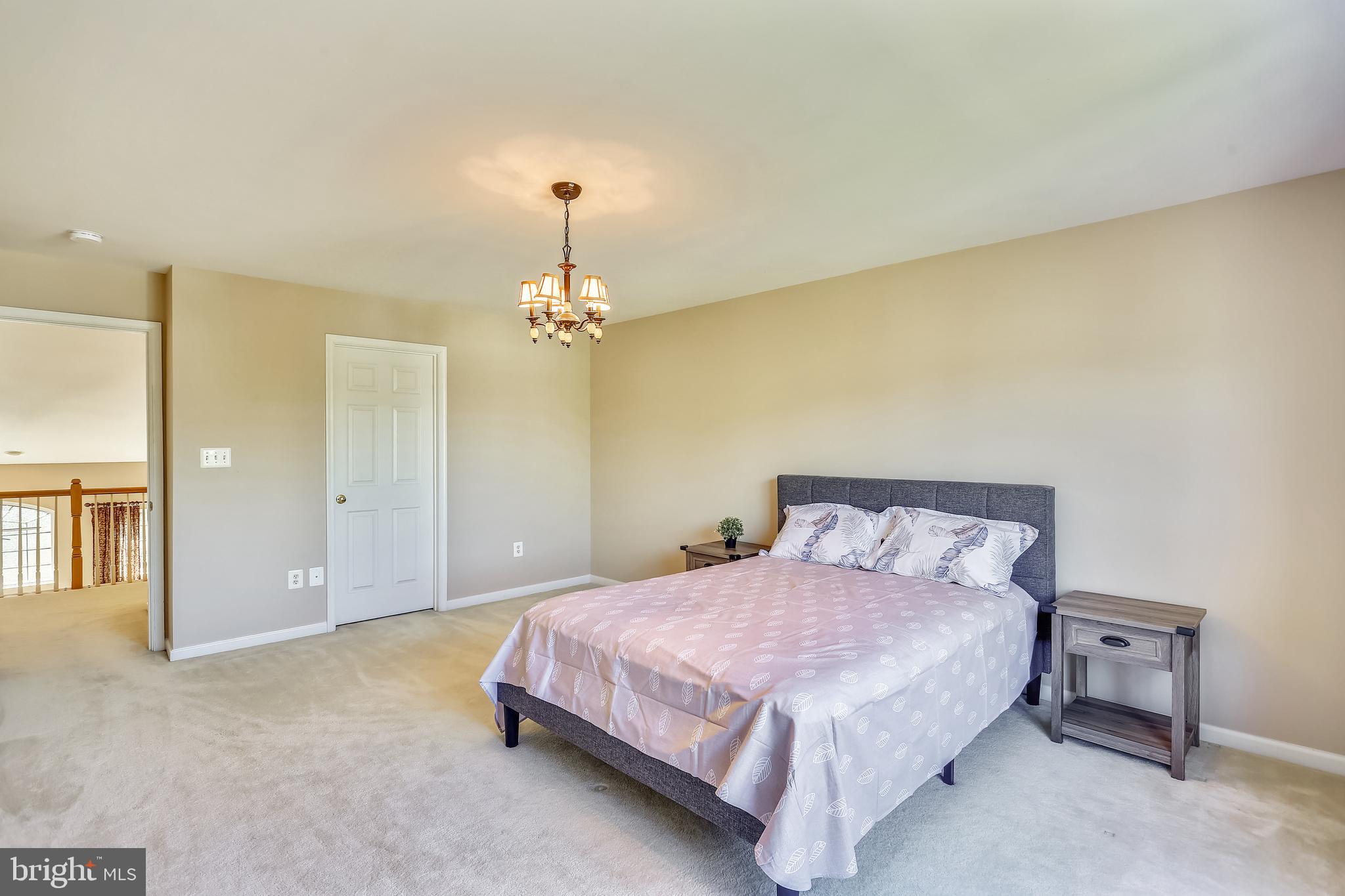 KINGS CROSSING - Residential