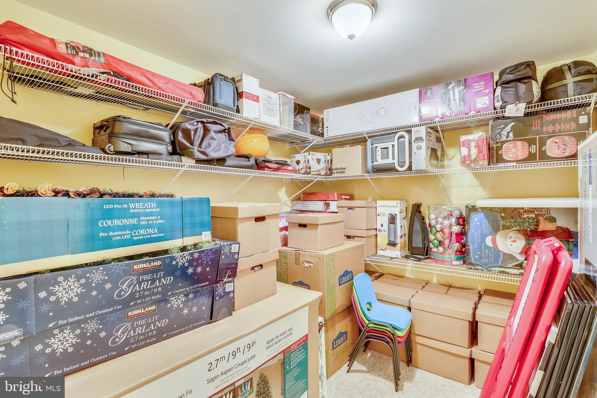 KINGS CROSSING - Residential