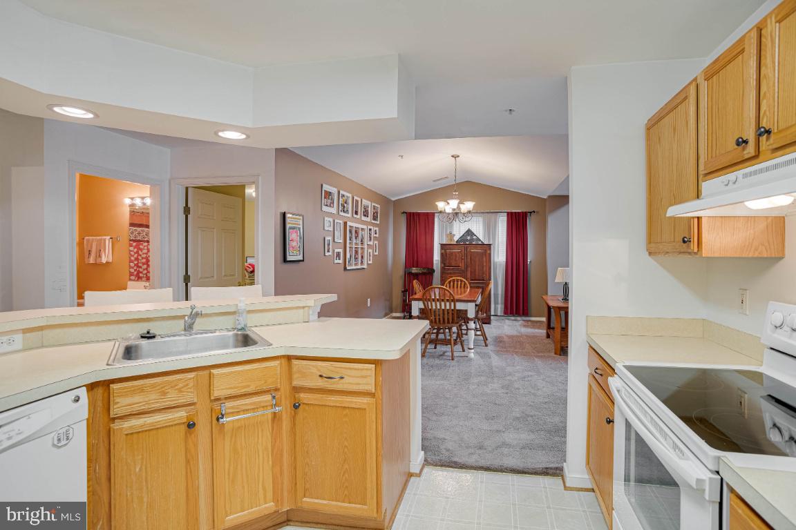 MAPLES SENIOR HOUSING - Residential