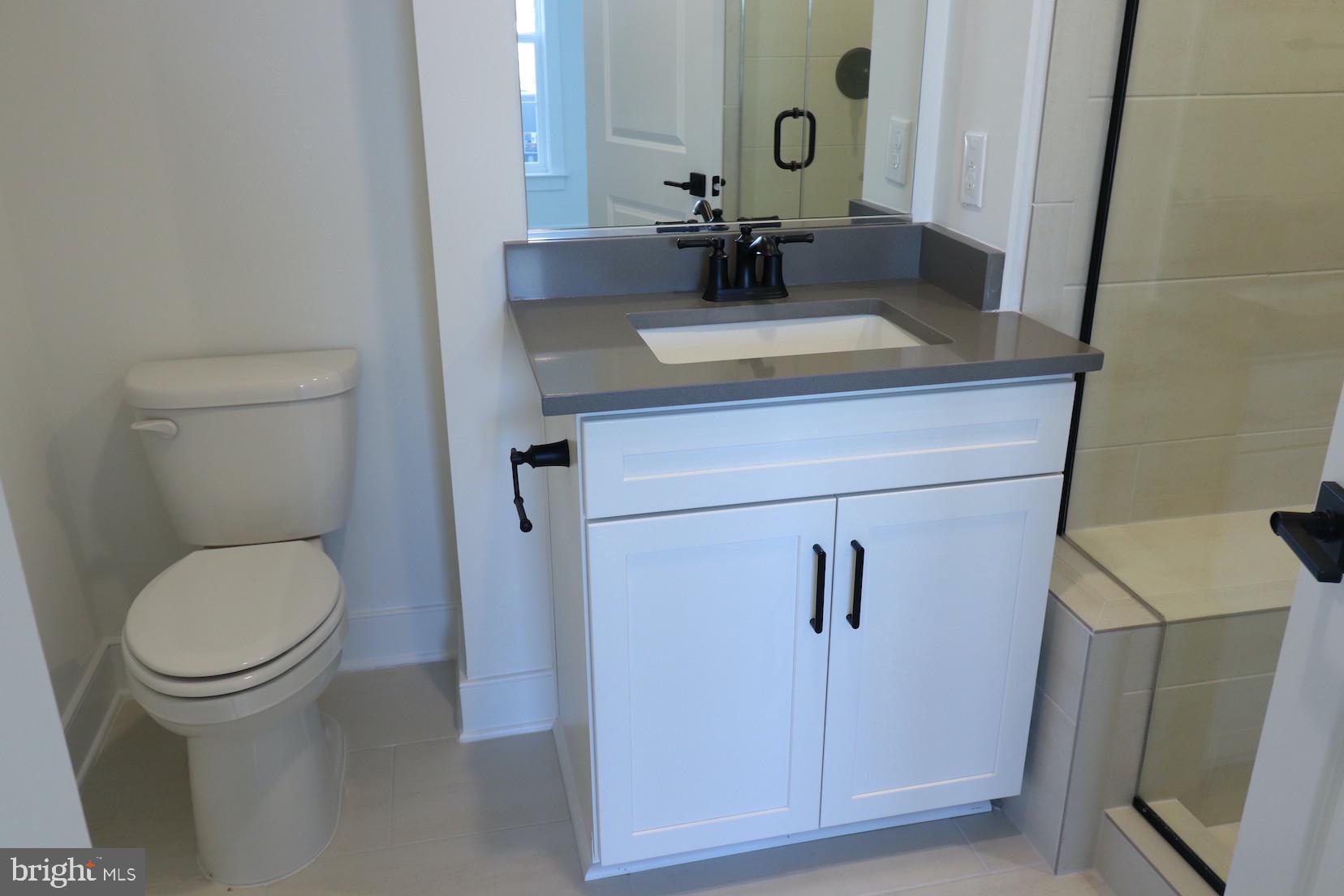 OVERLOOK AT FAIRFAX BOULEVARD - Residential Lease