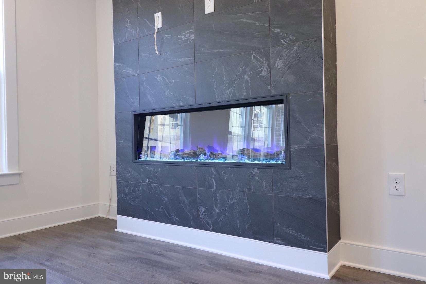 OVERLOOK AT FAIRFAX BOULEVARD - Residential Lease