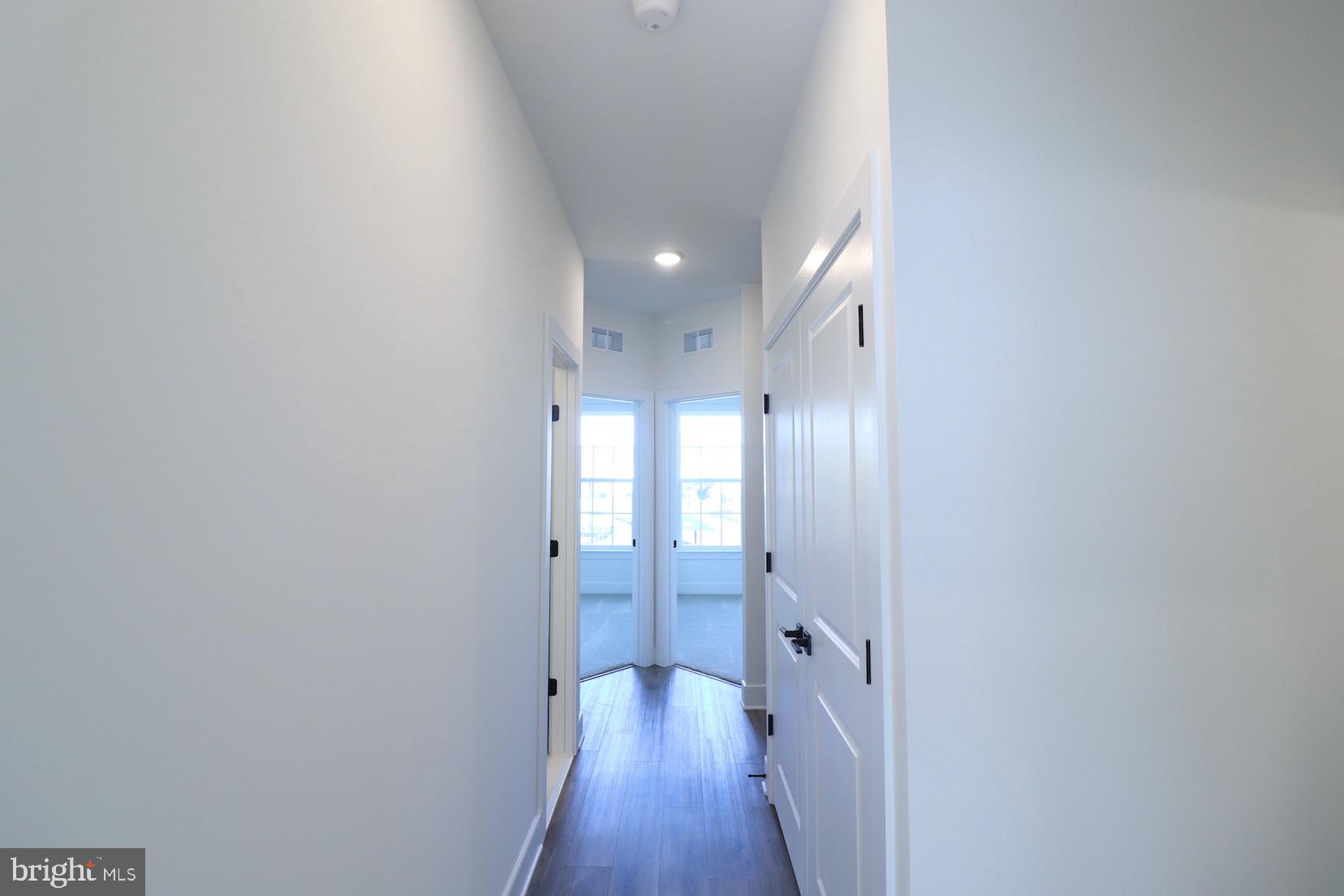 OVERLOOK AT FAIRFAX BOULEVARD - Residential Lease