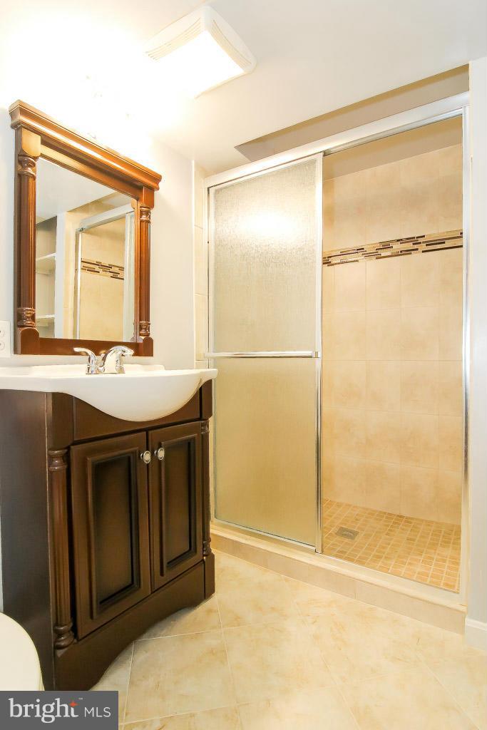 VIRGINIA HILLS - Residential