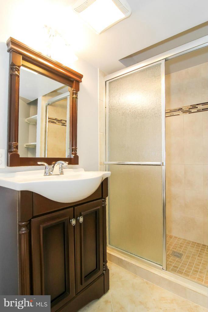 VIRGINIA HILLS - Residential