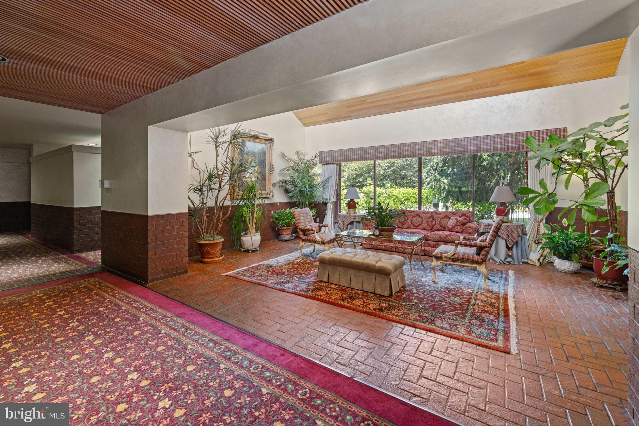 ANNEN WOODS - Residential