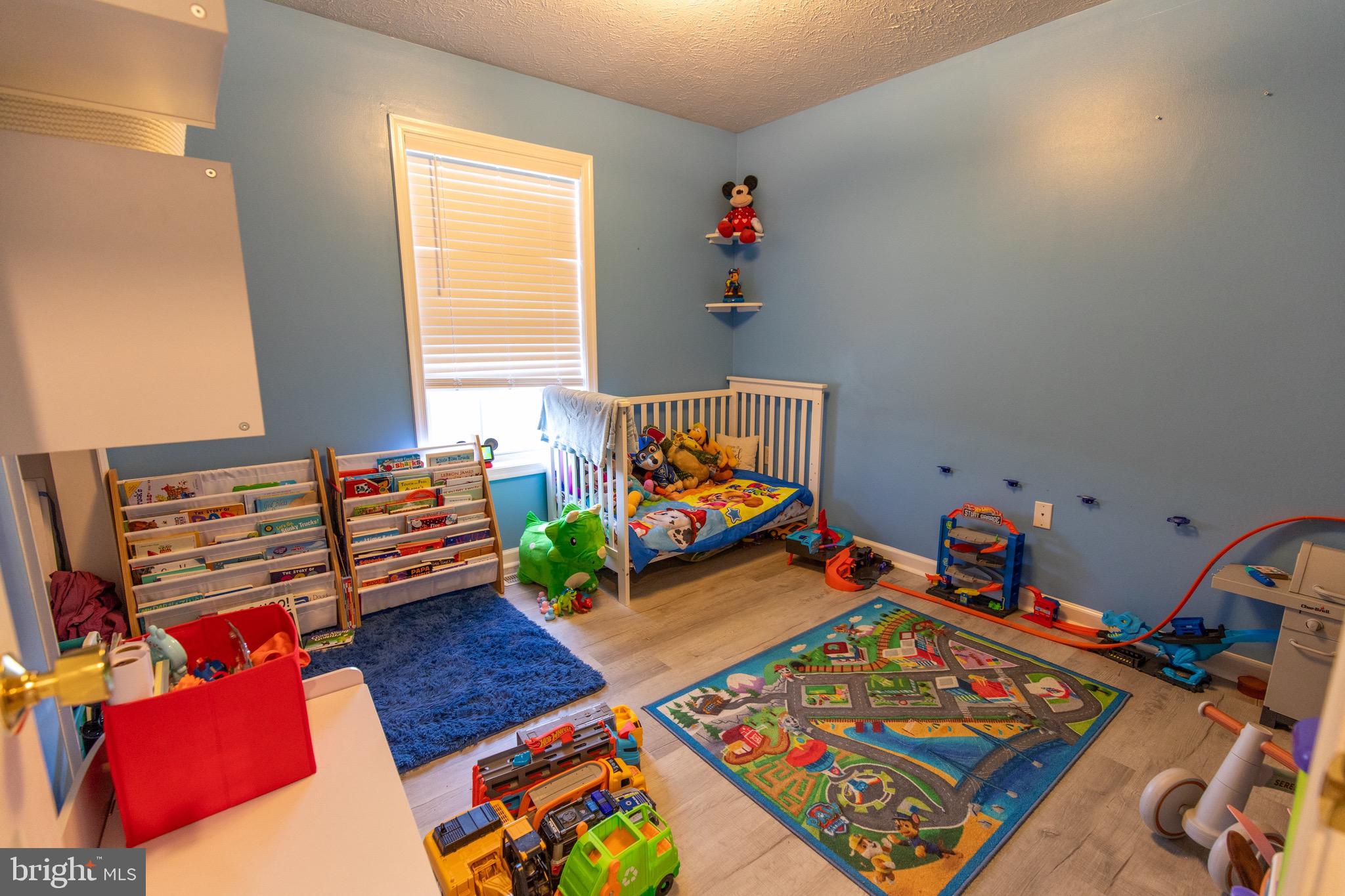 RIDGEFIELD - Residential