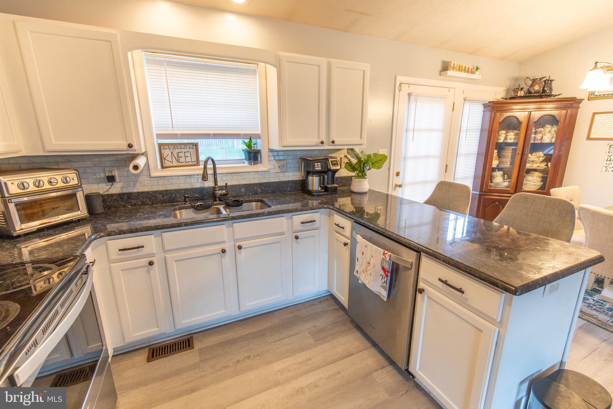 RIDGEFIELD - Residential