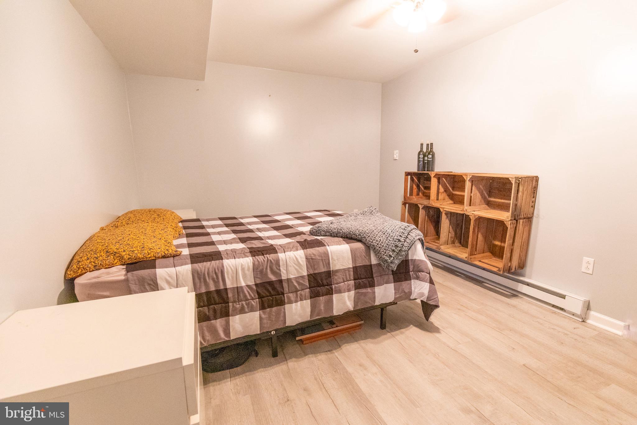 RIDGEFIELD - Residential