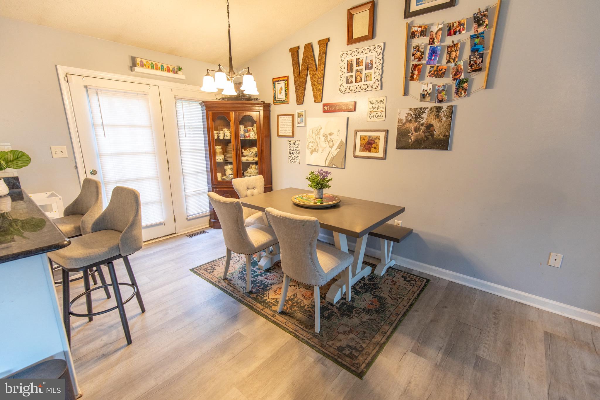 RIDGEFIELD - Residential