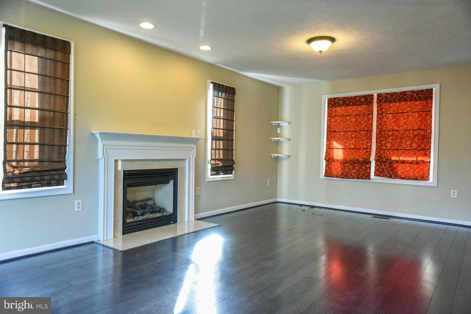 DRUM POINT - Residential