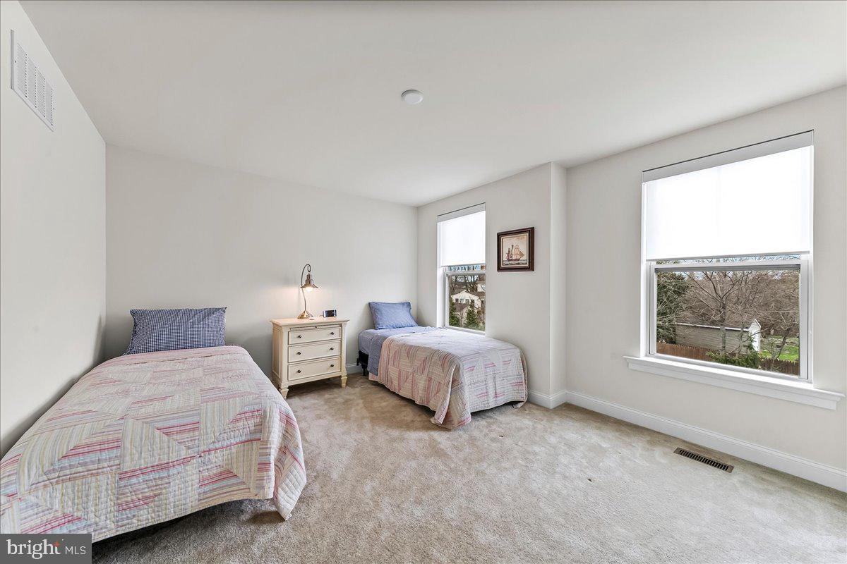 STONEHOUSE - Residential