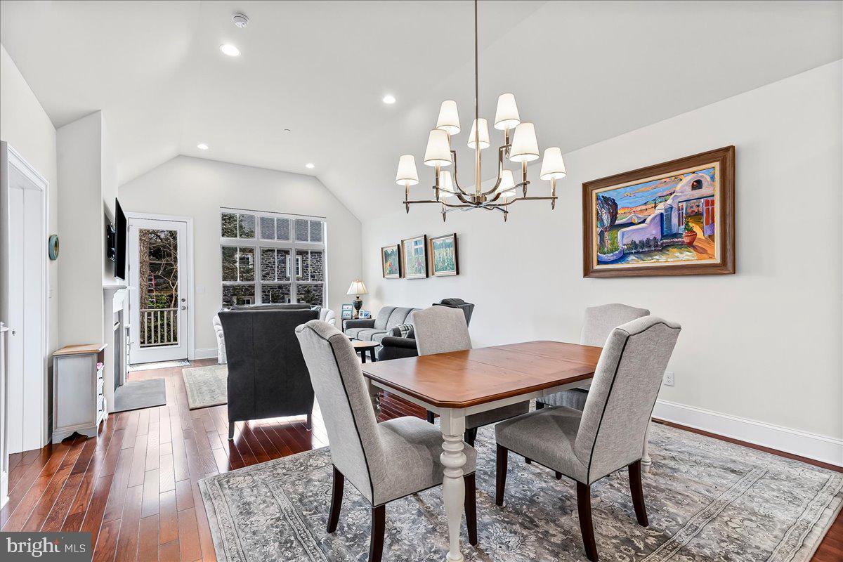 STONEHOUSE - Residential