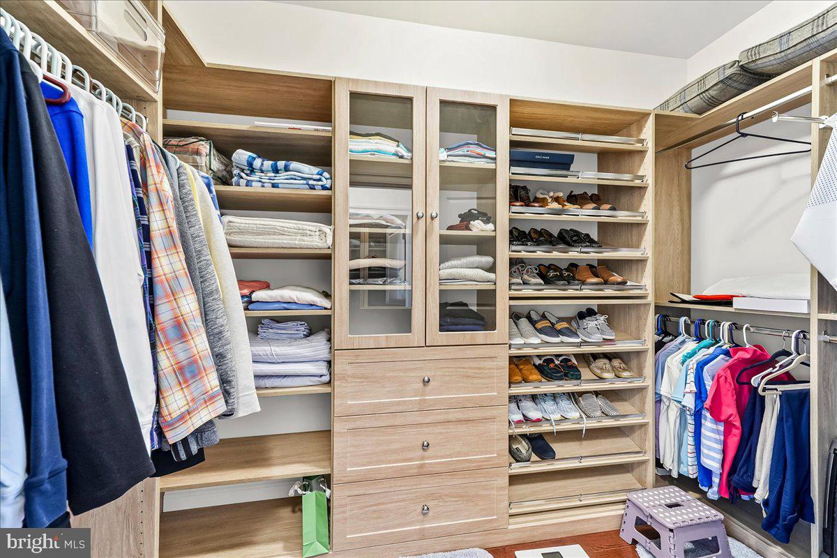 STONEHOUSE - Residential