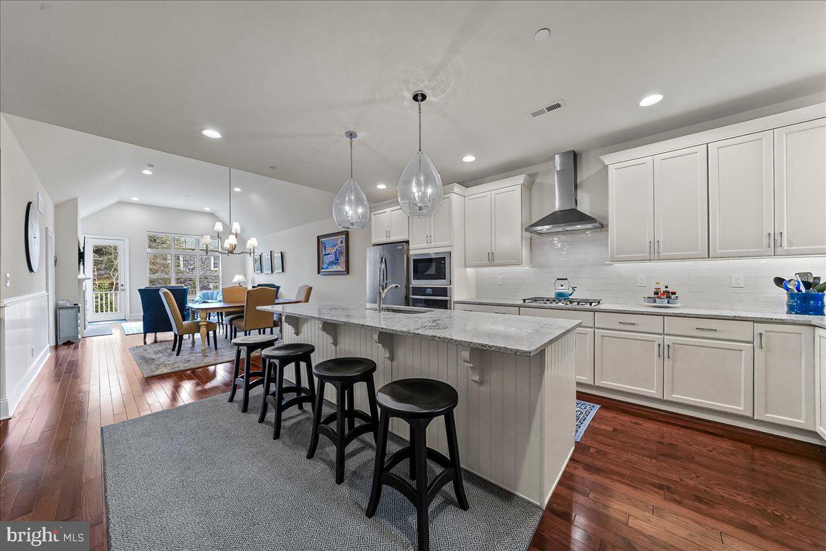 STONEHOUSE - Residential