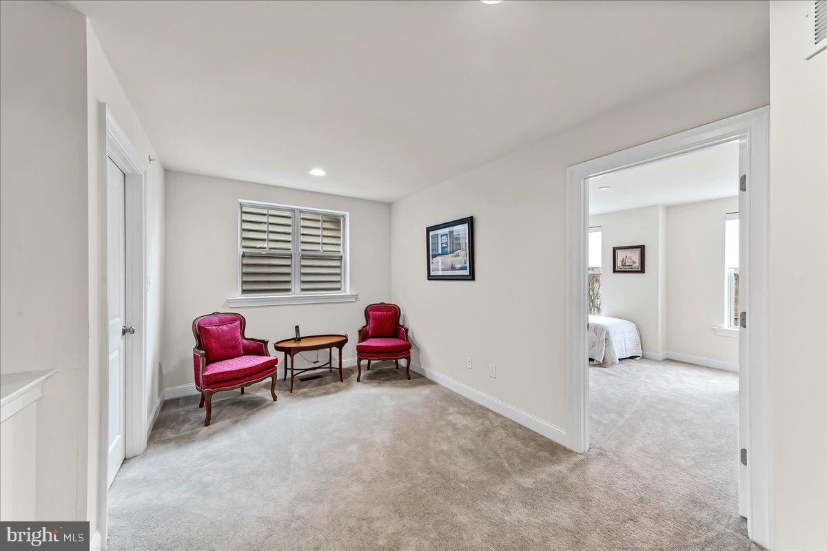 STONEHOUSE - Residential