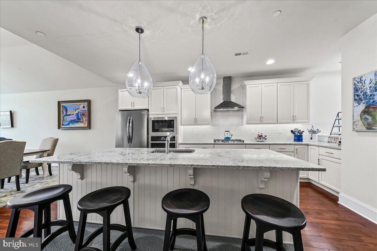 STONEHOUSE - Residential