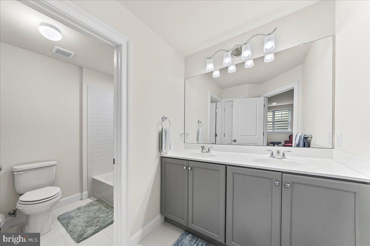 STONEHOUSE - Residential