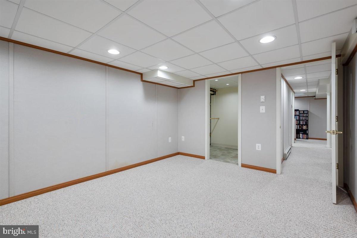 WOODLAWN HEIGHTS - Residential