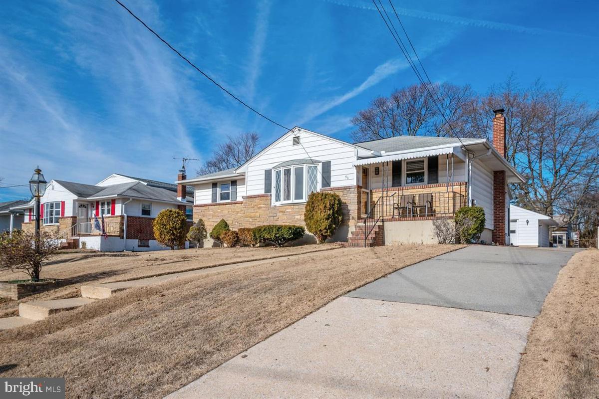 WOODLAWN HEIGHTS - Residential