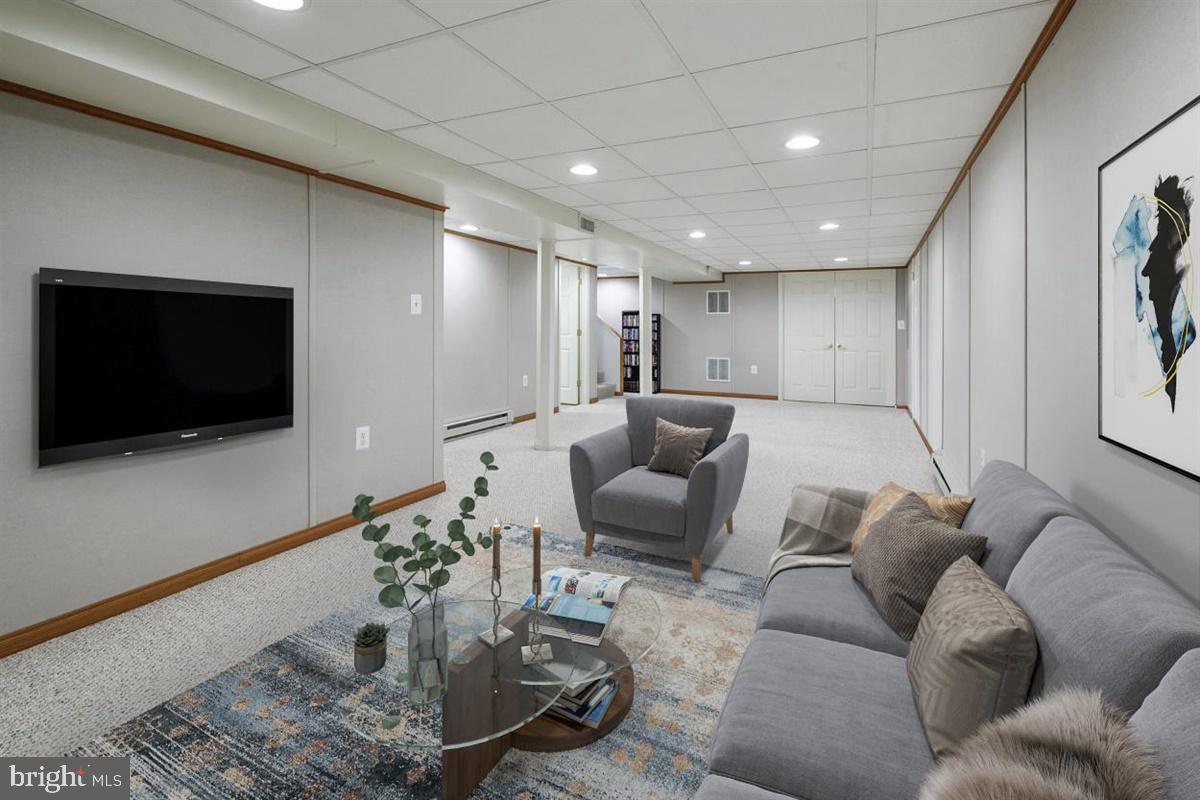 WOODLAWN HEIGHTS - Residential