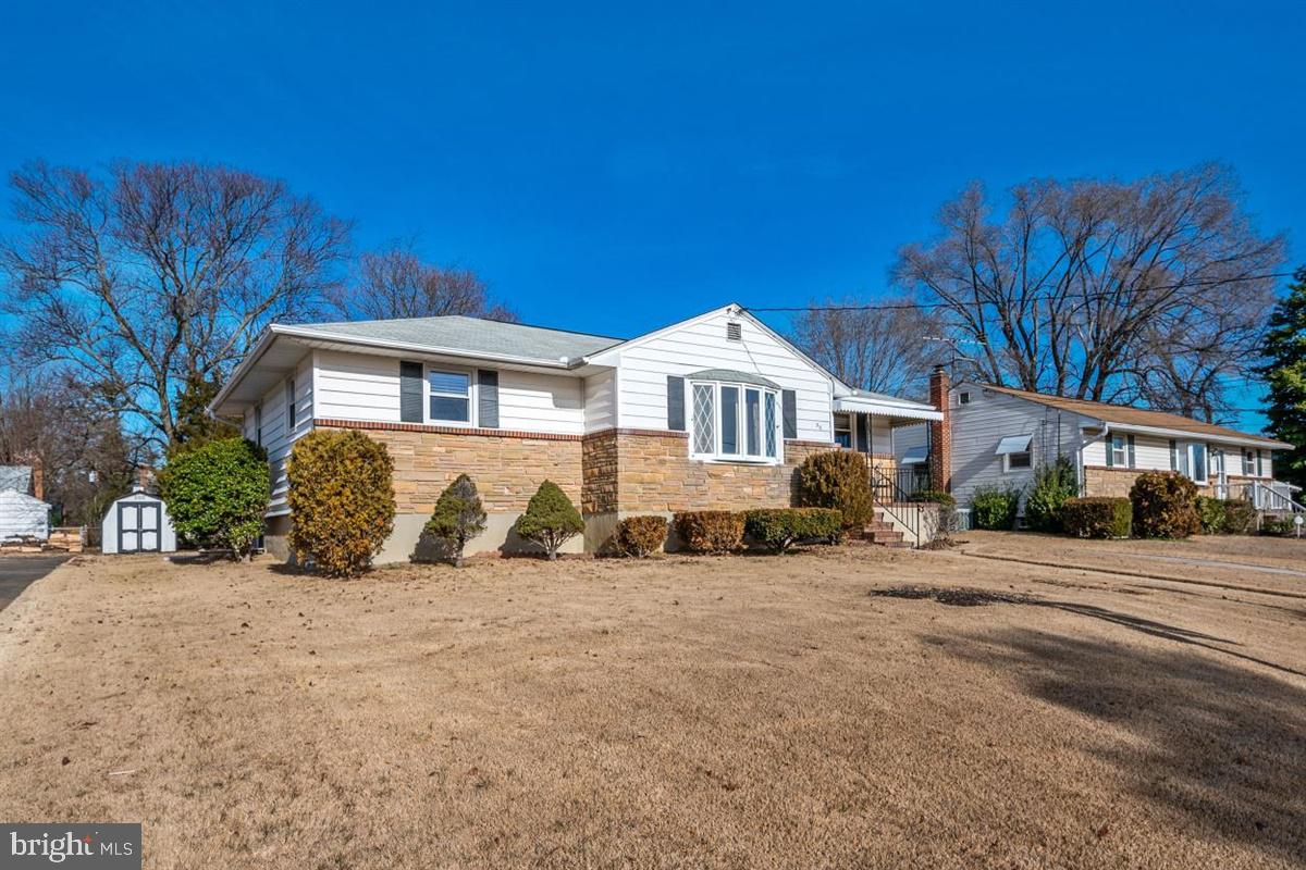 WOODLAWN HEIGHTS - Residential