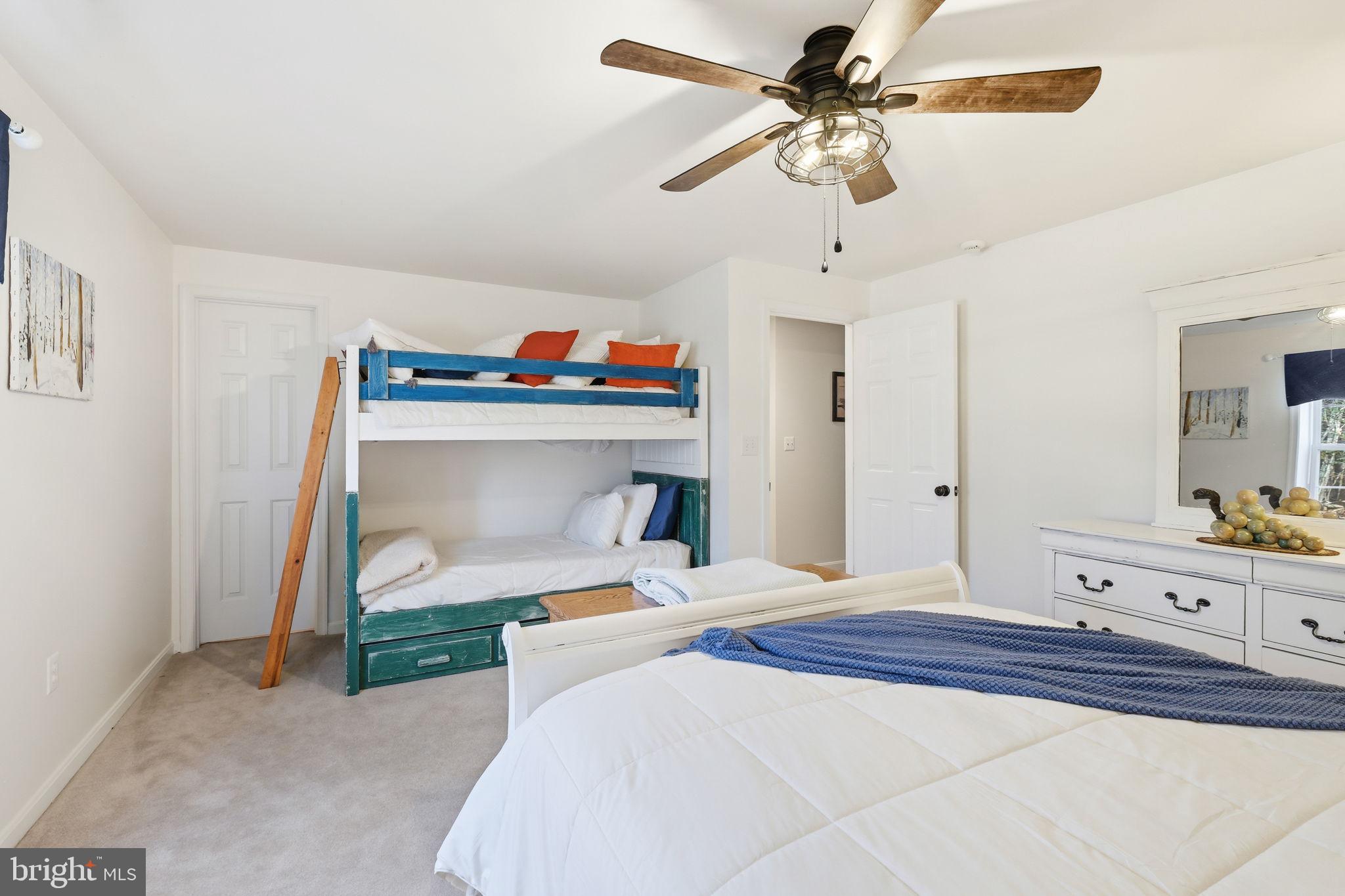 WINDSOR FOREST - Residential