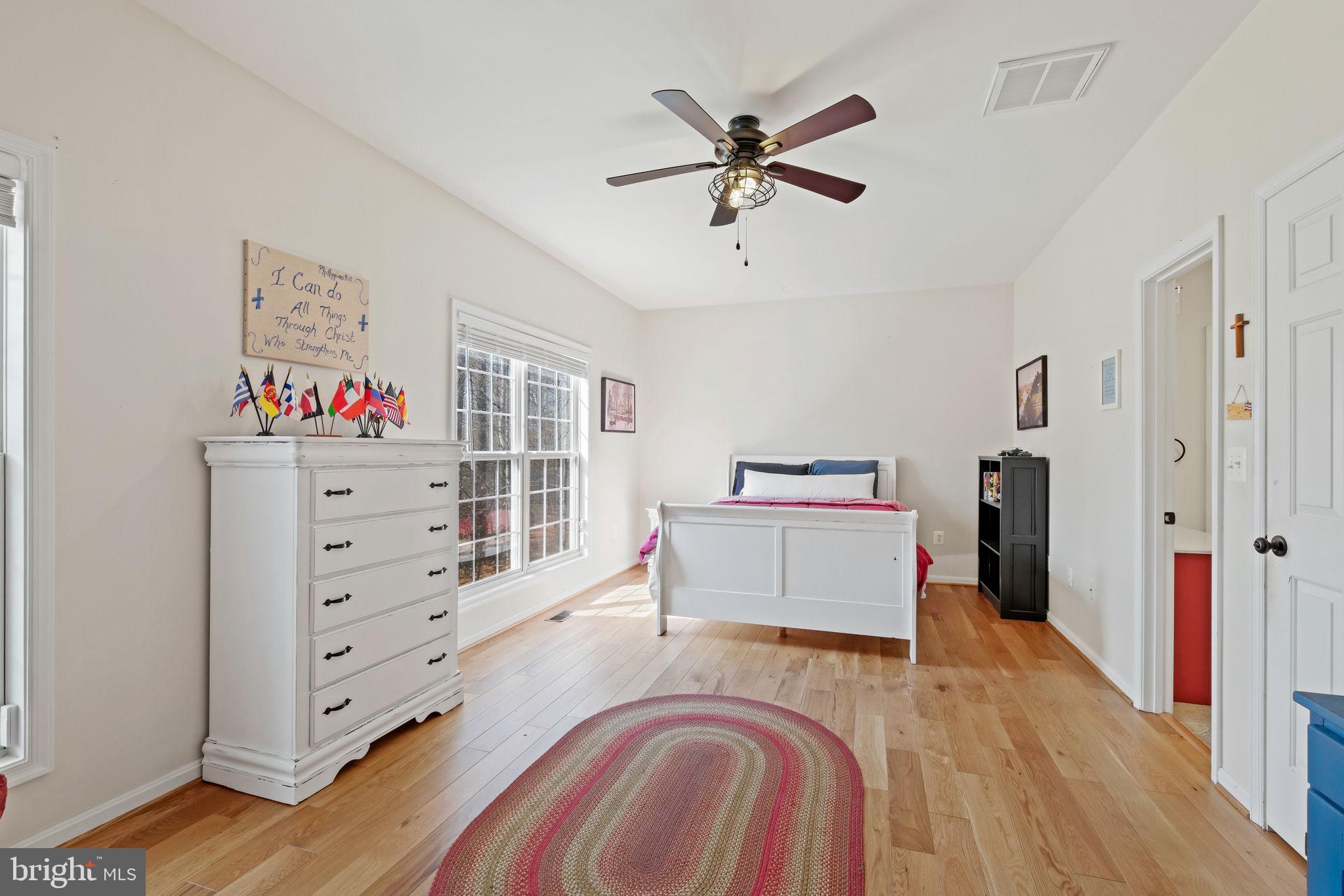 WINDSOR FOREST - Residential