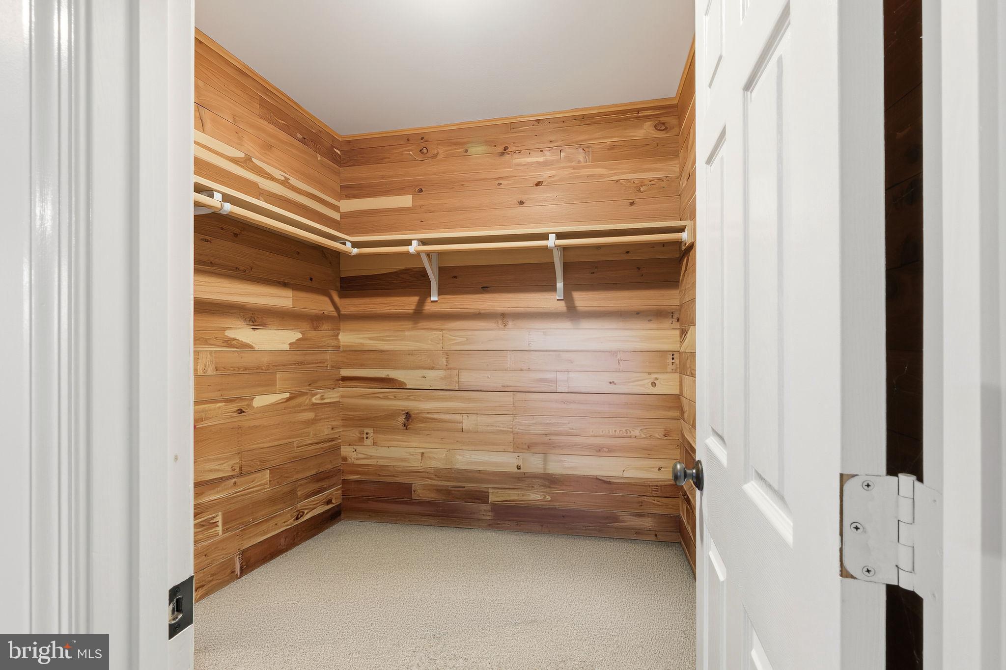 WINDSOR FOREST - Residential