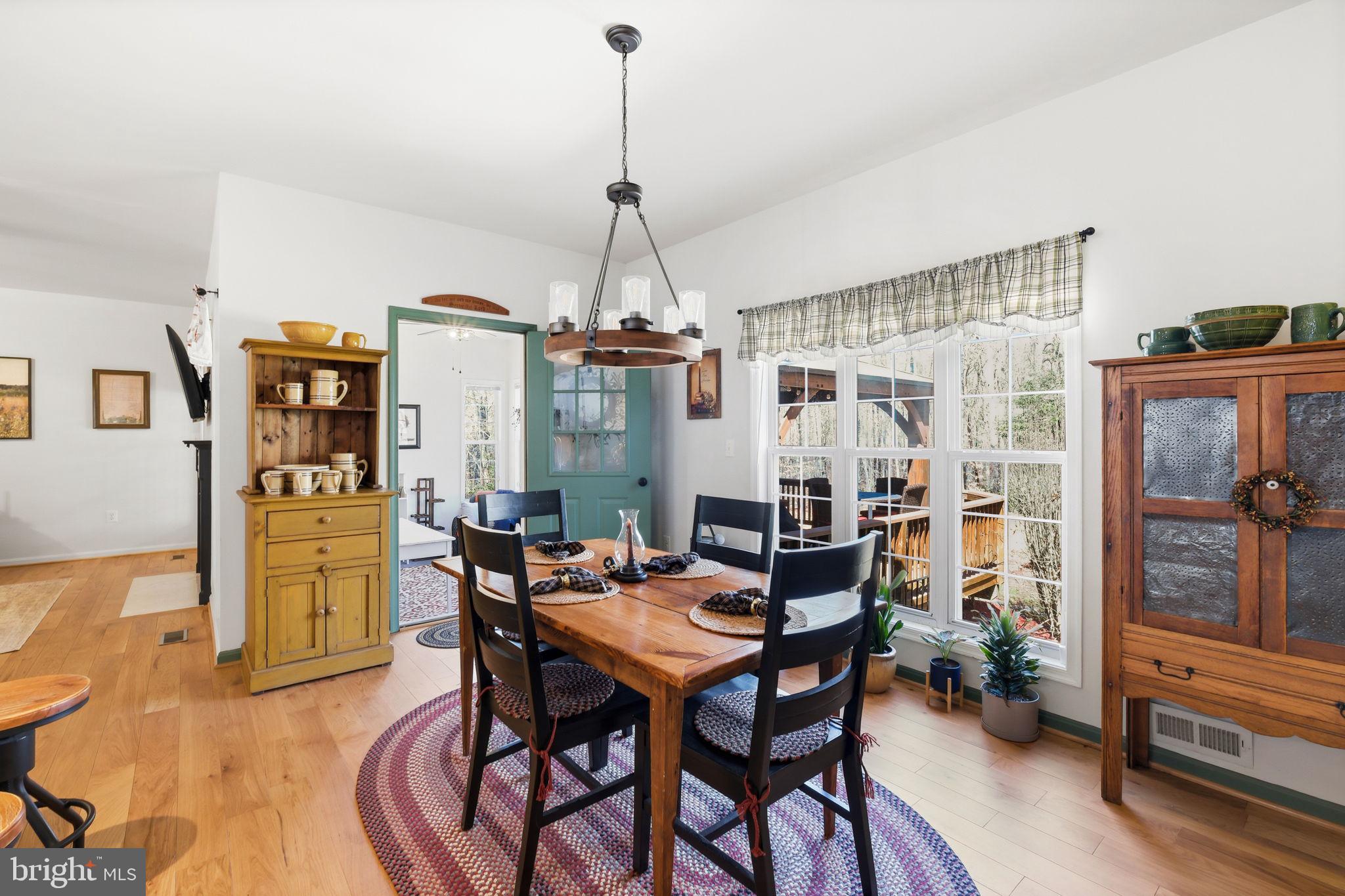 WINDSOR FOREST - Residential